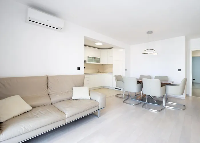 Sunny Jakovina 1 Makarska