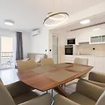 Sunny Jakovina 1 Makarska