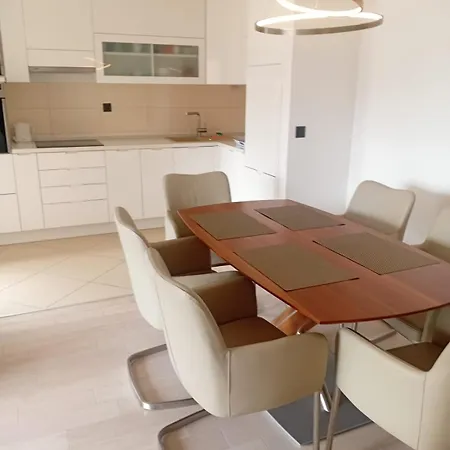 Sunny Jakovina 1 Apartment Makarska