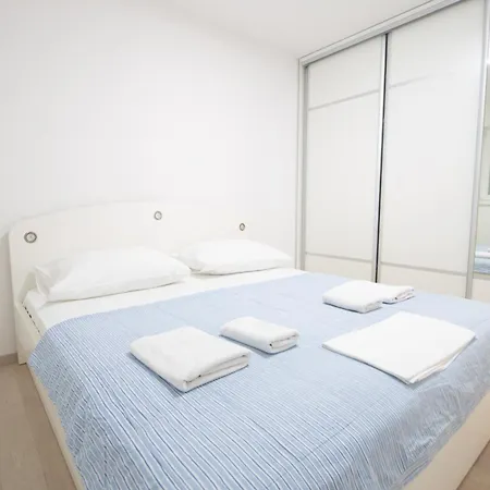 Sunny Jakovina 1 Apartman