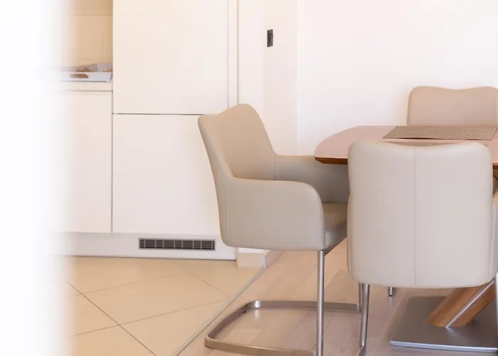 Sunny Jakovina 1 Apartment Makarska