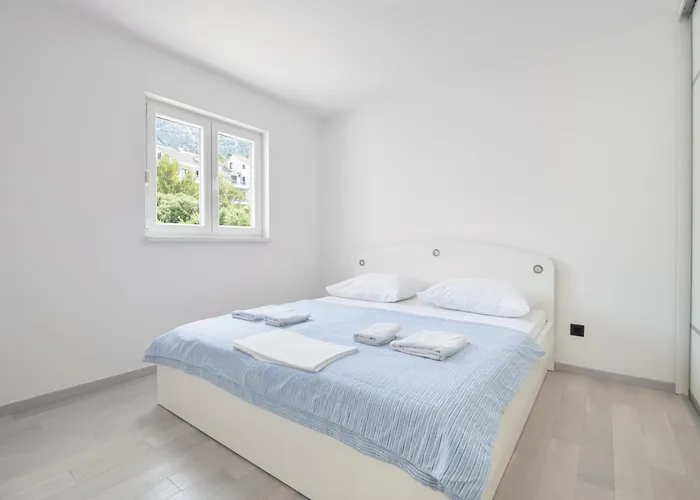 Apartment Sunny Jakovina 1 Makarska